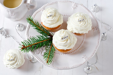 Christmas cupcakes with cream cheese