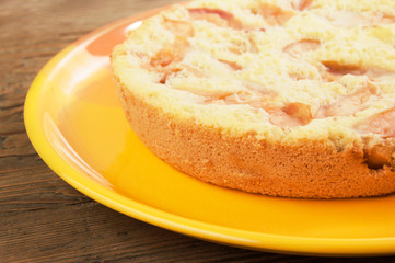 apple pie on orange plate