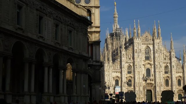 summer day milan city mercanti street duomo cathedral crowded panorama 4k italy

