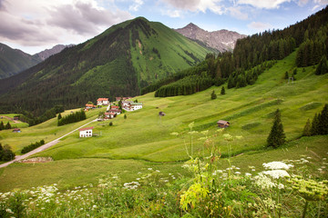 Fototapeta na wymiar Amazing alpine scenery from Berwang, Austria