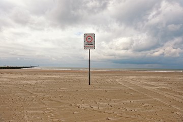 Do not swim sign