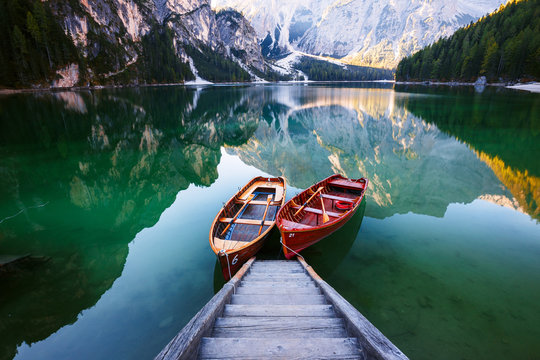 Fototapeta Boats on the Braies Lake ( Pragser Wildsee ) in Dolomites mounta