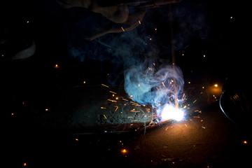 Fototapeta na wymiar welding in action