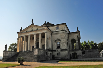 Fototapeta na wymiar Villa Almerico Capra detta La Rotonda - Vicenza