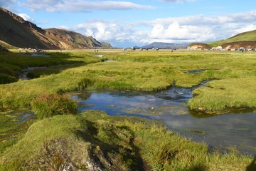 Warmer Bach am Landmannalaugar (Island)