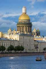 Saint Isaac's Cathedral in Saint Petersburg © Fabio Lotti