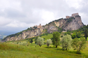 Fototapeta na wymiar Monte Fumaiolo in San Leo,Italy