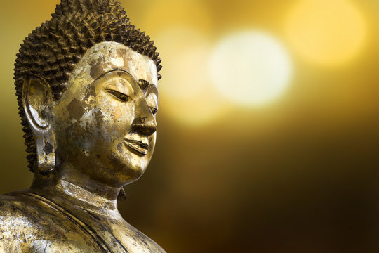 Selective focus point on Buddha statue.