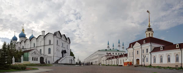 Deurstickers Russia, Kazan, Kazan Kremlin, Annunciation cathedral, Museum complex, Cannon yard © Beliakov