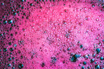 Bubbles the wort red wine during fermentation