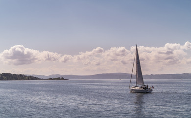 Fototapeta premium Sailboat in Oslo fjord