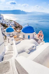 Abwaschbare Fototapete Santorini Weiße blaue Architektur von Oia-Dorf auf Santorini-Insel, Griechenland