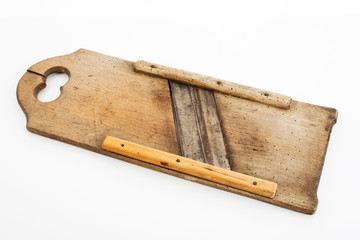 Alter Küchenhobel aus Holz