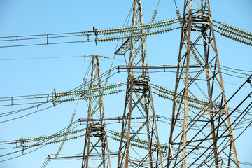 high voltage transmission lines