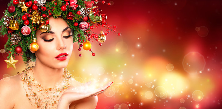 Magic Make Up - Model Woman With Christmas Tree Hair Style
