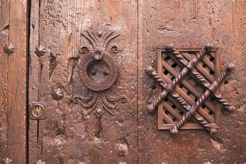 Cerradura con cancela antiguas