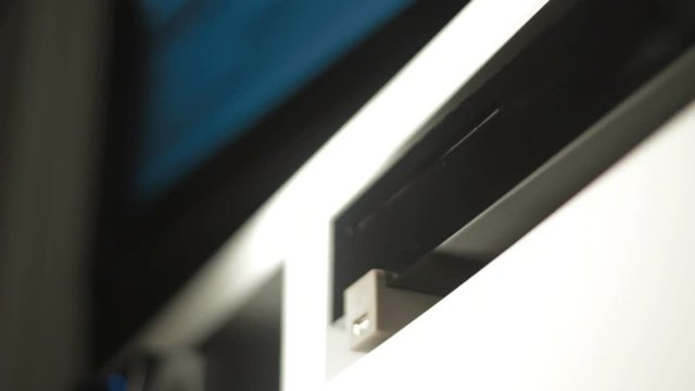 CD DVD BLURAY player, music player