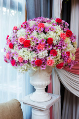 Obraz na płótnie Canvas Beautiful flowers background for wedding scene