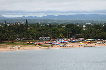 Fototapeta na wymiar City beach, Toamasina, Madagascar