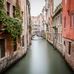 Vernice in slow motion