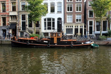 Fototapeta na wymiar Amsterdam - Ruelles et canaux 