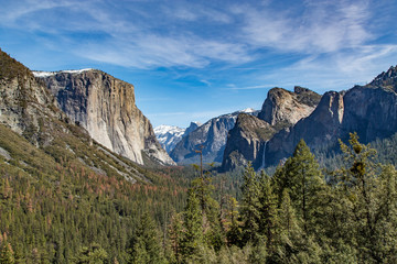 Fototapeta na wymiar Tunnel View on a Spring Day, Yosemite