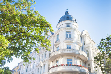 Altbauwohnung - edles Haus