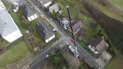 Baumschnitt Luftaufnahme, Kran