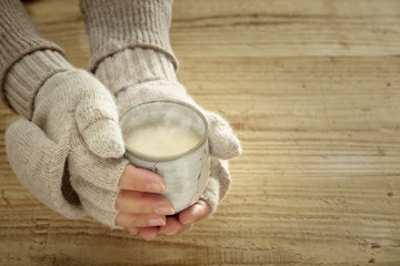 温かい飲み物 甘酒 © ogustudio