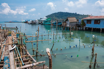 Fototapeta na wymiar Bay in the fishing village of Bang Bao