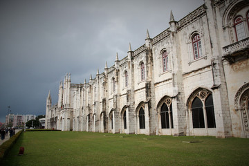 Fototapeta na wymiar Lisbonne, façade du monastère de Belém