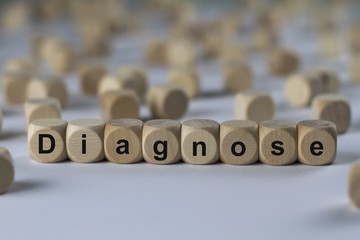 Diagnose - Holzwürfel mit Buchstaben