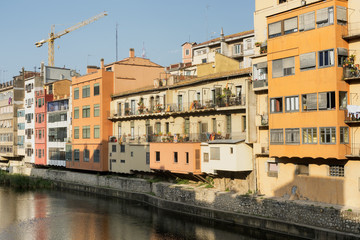 Fototapeta na wymiar Girona (Catalunya, Spain) houses along the river