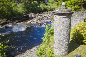 Flusslandschaft in den schottischen Highlands, Schottland