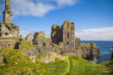 Fototapeta na wymiar Ruinen von Girnigoe Castle, Caithness, Schottland