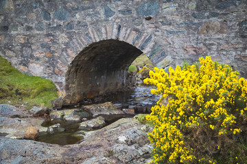 Alte Steinbrücke bei Durness, Lairg, Schottland