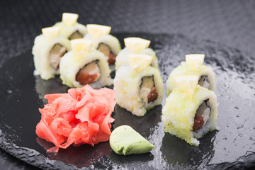 sushi set rolls