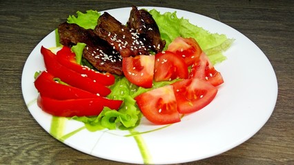 steak with vegetables