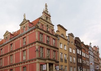 Fototapeta na wymiar old buildings in center of Gdansk