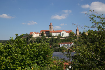 Obraz premium Klosterburg Kastl im Lauterachtal