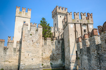 Obraz premium Old Castle in the city Sirmione at the lago di Garda