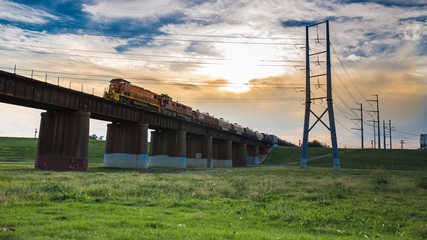 Fototapeta premium Train to Dallas During Sunset