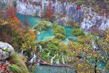 Fototapeta na wymiar Plitvice Lakes with Autumn Color