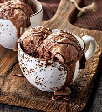 cup of chocolate ice cream