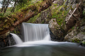 Fototapeta na wymiar Beautiful waterfall in Lousa