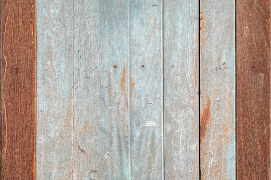 Wood rough old door © Mumemories