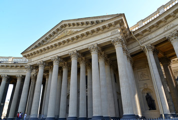 Obraz premium ST. PETERSBURG, RUSSIA.Portico and colonnade of