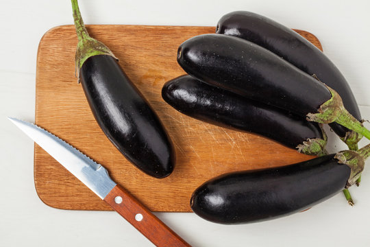 Fresh eggplant. Useful vegetables. Cooking wholesome food.