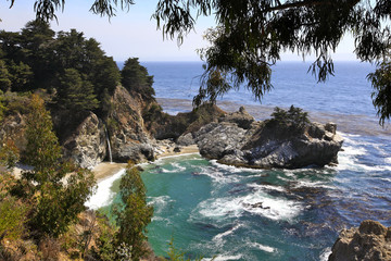 Julia Pfeiffer waterfall