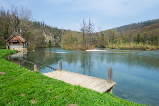 Kolpa river, a place to swim